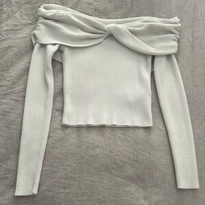 Abercrombie and Fitch Women’s Off the Shoulder Sweater S